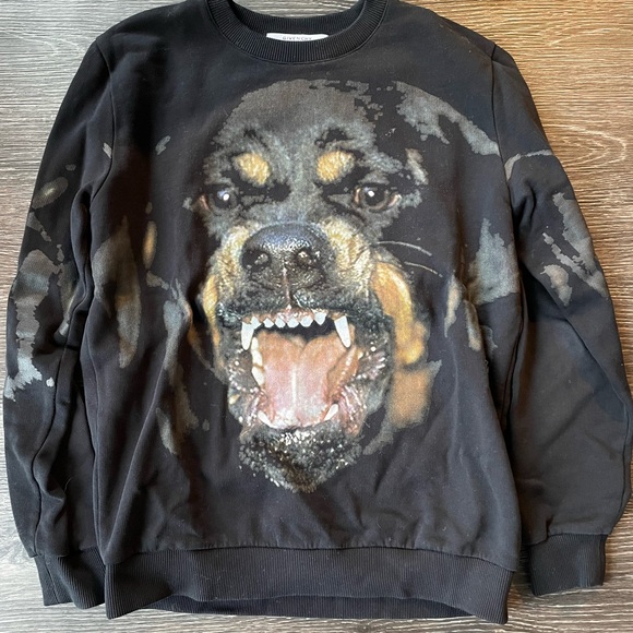 Givenchy Rottweiler. XS. Never washed. Worn maybe 8 times. - Picture 3 of 3